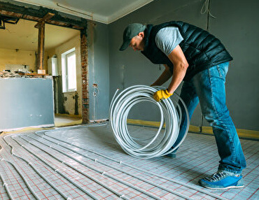 تنظيف أنابيب التكييف